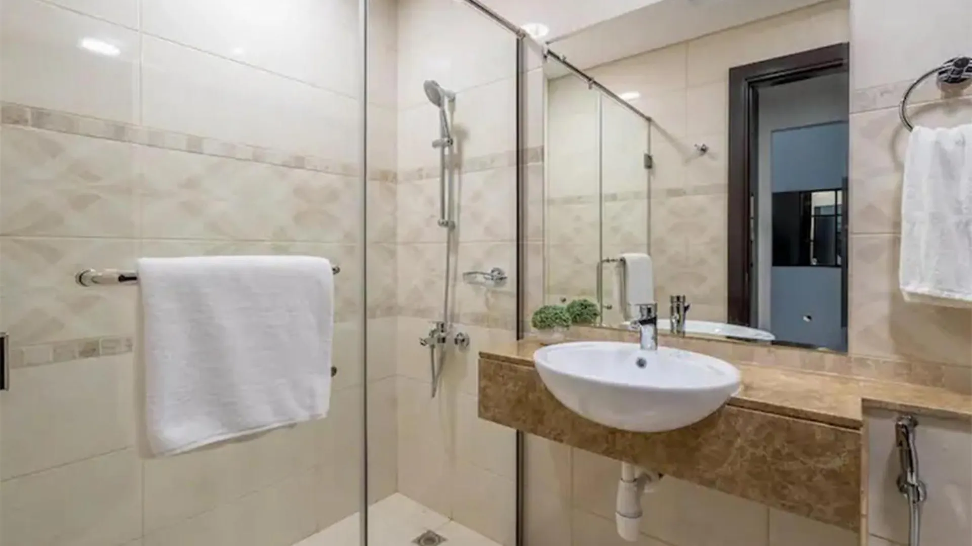 Cozy Studio Apartment With Sea & Canal View In Court Tower Dubai United Arab Emirates