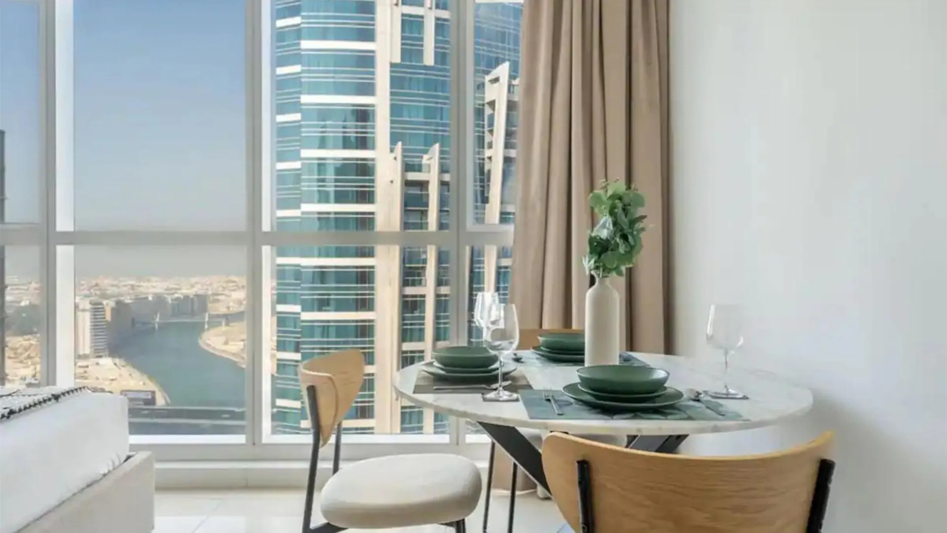 Cozy Studio Apartment With Sea & Canal View In Court Tower Dubai