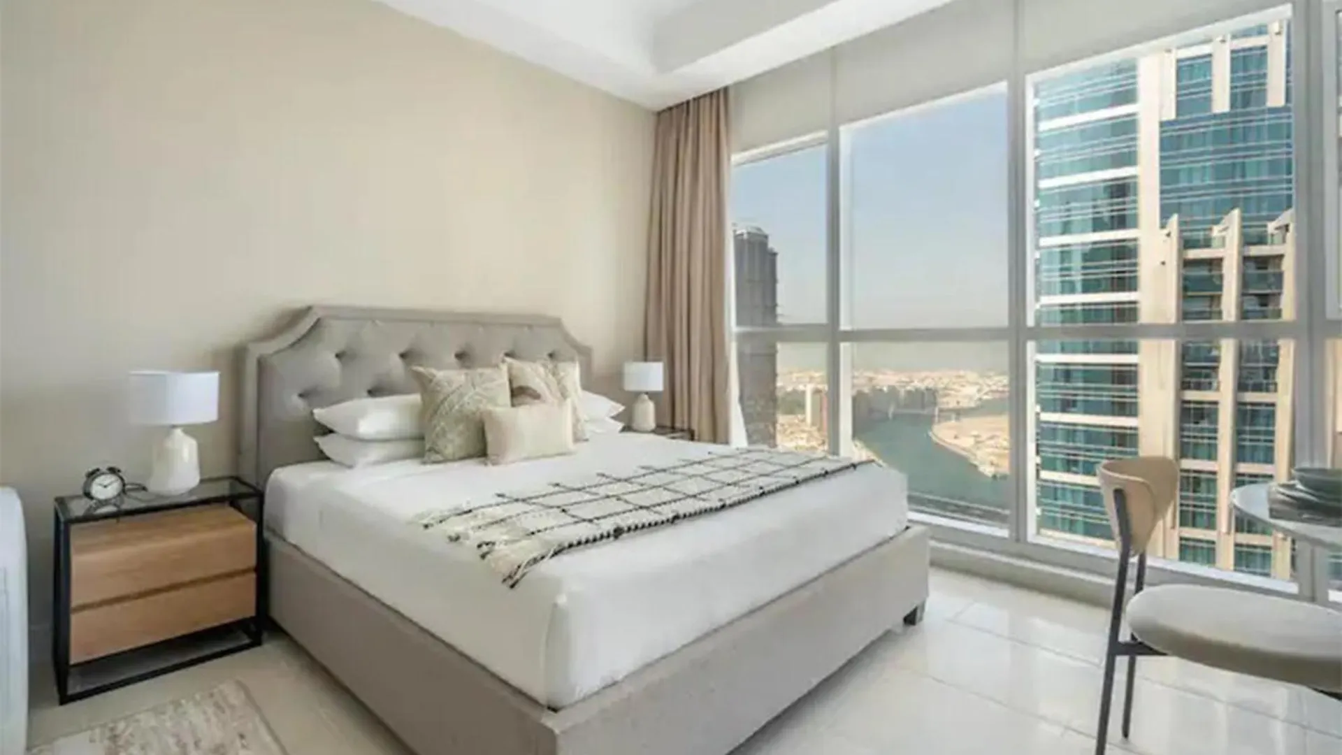 Cozy Studio Apartment With Sea & Canal View In Court Tower Dubai 0*,